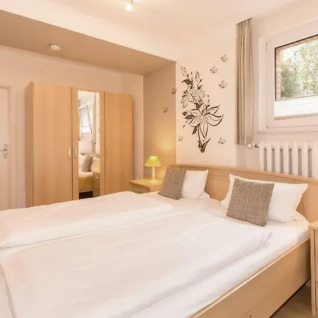 Ferienwohnung Steinfurth * Binz